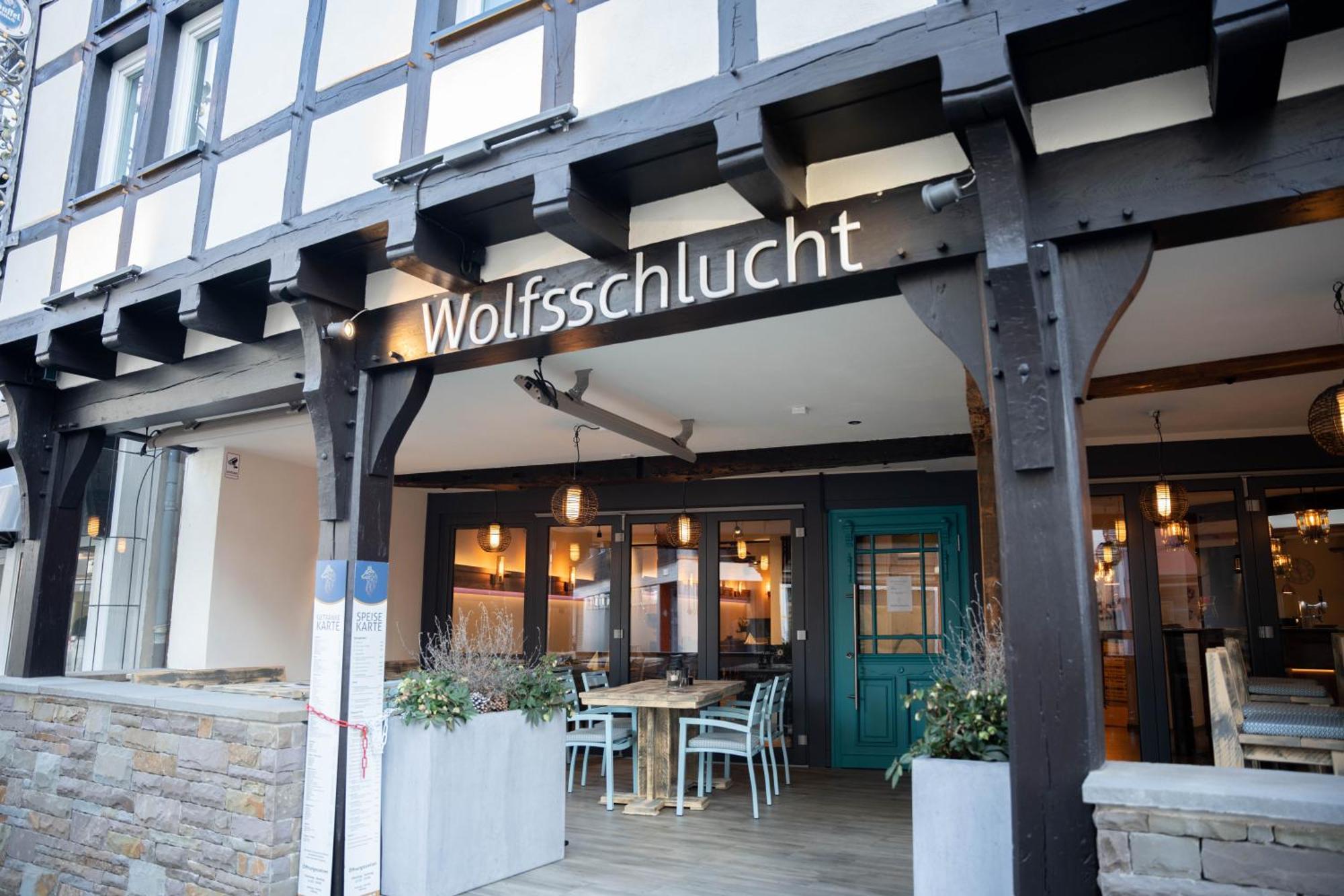 Hotel Restaurant Wolfsschlucht Gmbh Бад-Мюнстерайфель Экстерьер фото